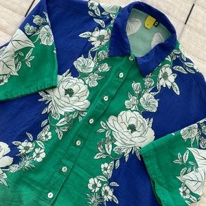 FARM Rio Button down top! Size small and worn 3 times only :)